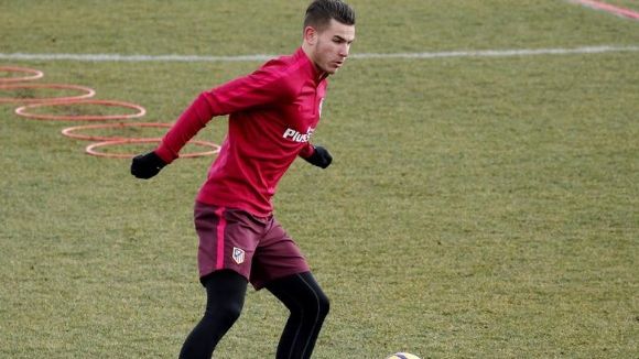 Fotbalist la o echipă foarte importantă, arestat după ce şi-a bătut iubita crunt. Fata e la spital
