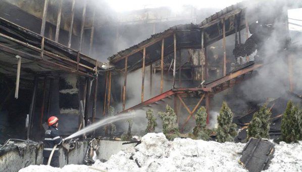 Clubul Bamboo, pus la pământ. A început demolarea 