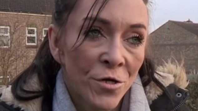 Are 20 de ani, dar arată cu 40 de ani mai bătrână. Boala rară de care suferă o tânără studentă