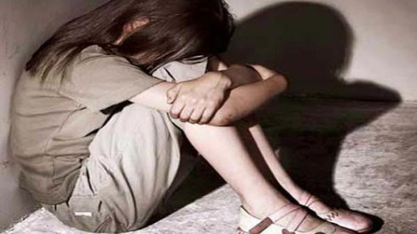 Situaţie fără precedent! Prima persoană de sex feminin care ar putea suferi de boala "omului-copac"