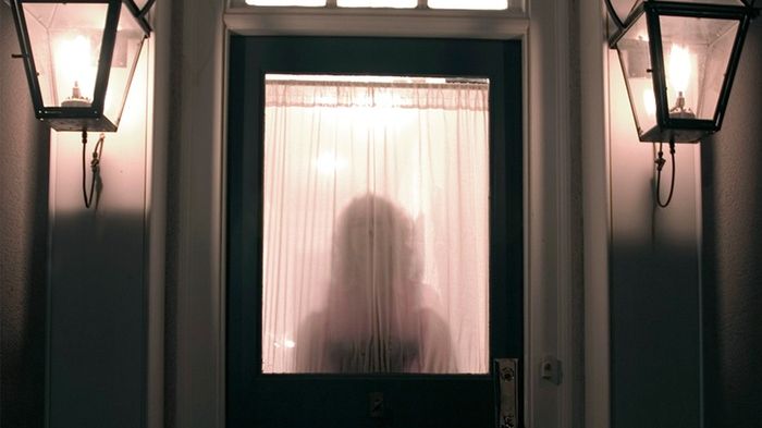 S-a înțeles ca tatăl muribund să îi dea un semn de dincolo de mormânt. După moarte, semnul a venit!