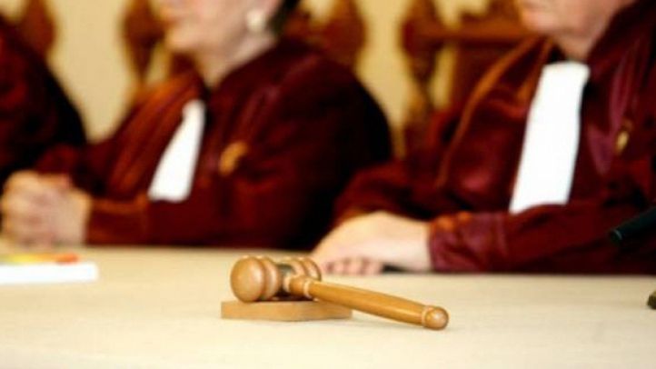 CCR, decizie privind OUG 13: Nu există conflict juridic constituțional între puterile statului