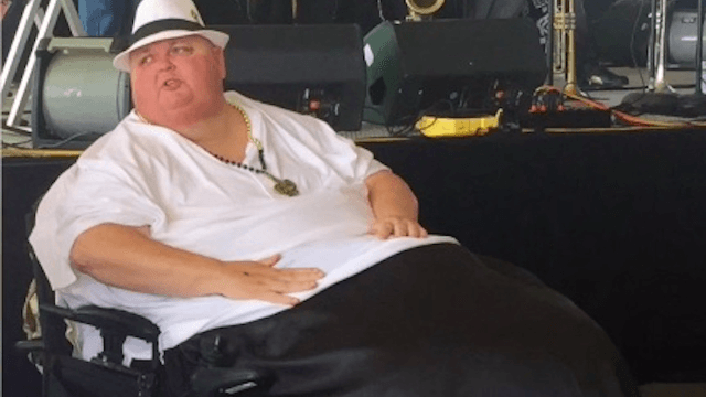 Un bărbat a pierdut peste 60 de kg. Abia apoi a aflat că nu era "doar" grăsime