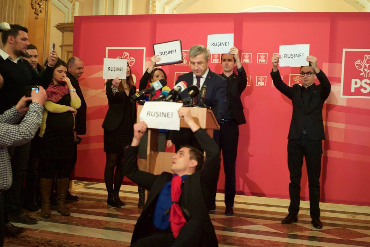 VIDEO."ALTĂ ÎNTREBARE". De câte ori a rostit Florin Iordache această sintagmă în conferinţa de presă