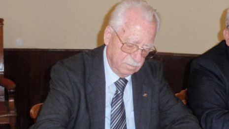 Memoriile ultimului șef al Securității. De la înființarea unităţii antiteroriste la fuga lui Pacepa