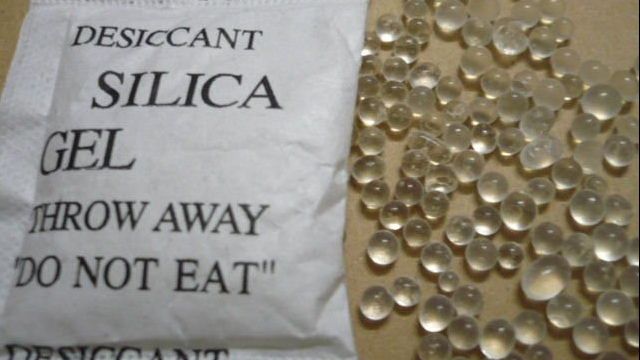 Ce se întâmplă dacă pui fotografiile în silica gel. Vei face și tu asta