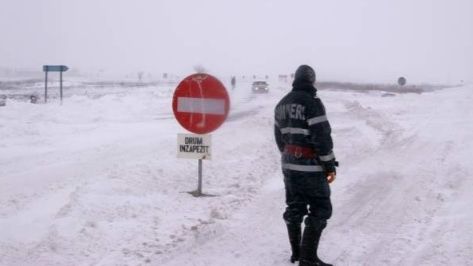 VISCOL puternic în ţară. Mai multe drumuri județene, ÎNCHISE