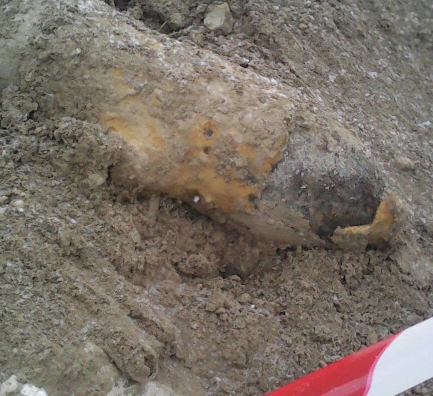 Autorităţile puse pe jar din cauza unei bombe din Al Doilea Război Mondial. Mii de persoane evacuate