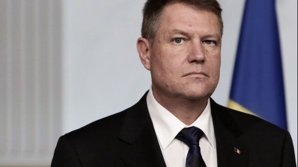 Iohannis, în deschiderea discursului: M-aș fi adresat și Guvernului, dar e ocupat