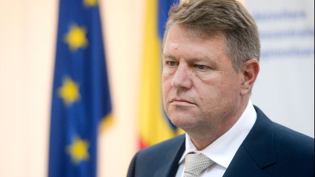 Încă un miting. Susținătorii președintelui Iohannis le răspund protestatarilor de la Cotroceni
