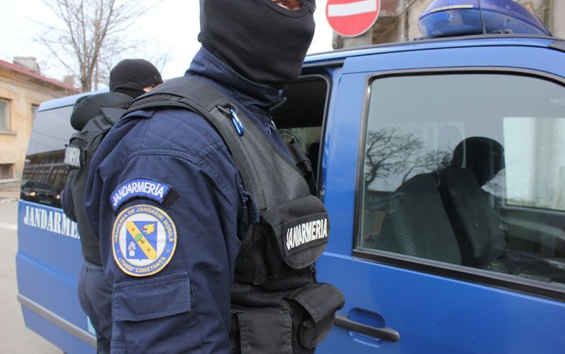 Patru huligani arestaţi în urma violenţelor de la protestul de miercuri, din Piaţa Victoriei