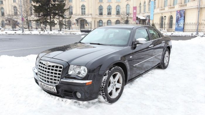 Maşina personală a lui Corneliu Vadim Tudor, vândută la licitaţie 