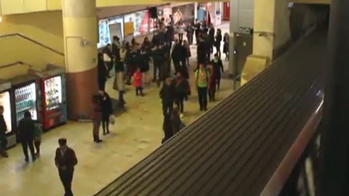 Procurorii au deschis dosar penal pentru magazinele de la metrou 