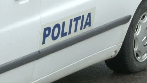 Șofer oprit de polițiști cu focuri de armă pe Autostrada Soarelui