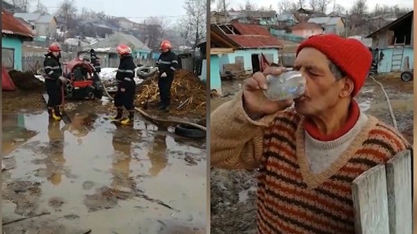 Bătaie de joc! Ce face un bărbat din Vaslui în timp ce pompierii se luptă să-i scoată apa din curte