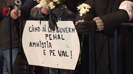 Cum comentează presa internațională evenimentele de la București