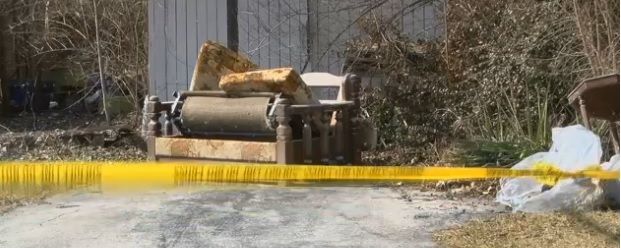 Vecinii s-au plâns de miros, dar nimeni nu bănuia ce e ascuns în casă.Sfâşietor - ţipa pentru că...