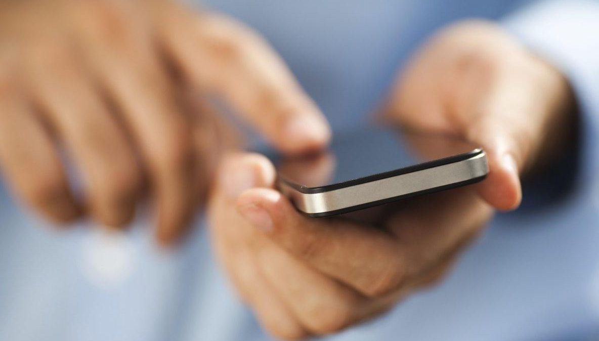 Plănuia să-şi ucidă soţia ca să rămână cu asigurarea de viaţa. A trimis un sms din greşeală 