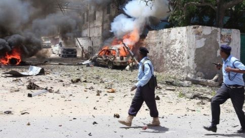 ATENTAT SÂNGEROS în Somalia. Cel puţin 39 de morţi, peste 50 de răniţi
