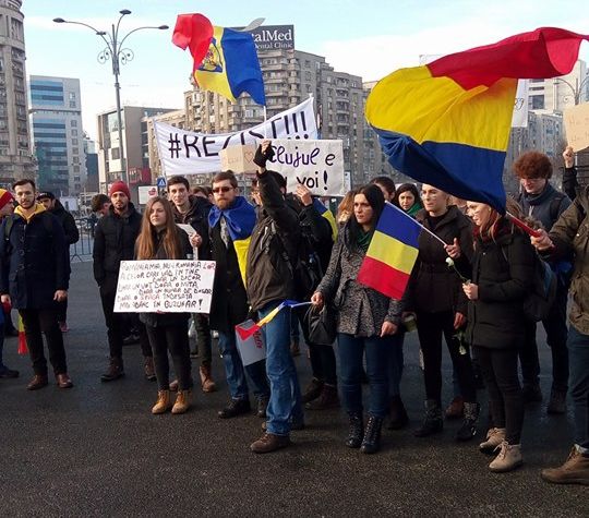 PSD lasă studenţii să circule gratuit cu trenul. Cei din Cluj vin cu trenul la protest, în Capitală