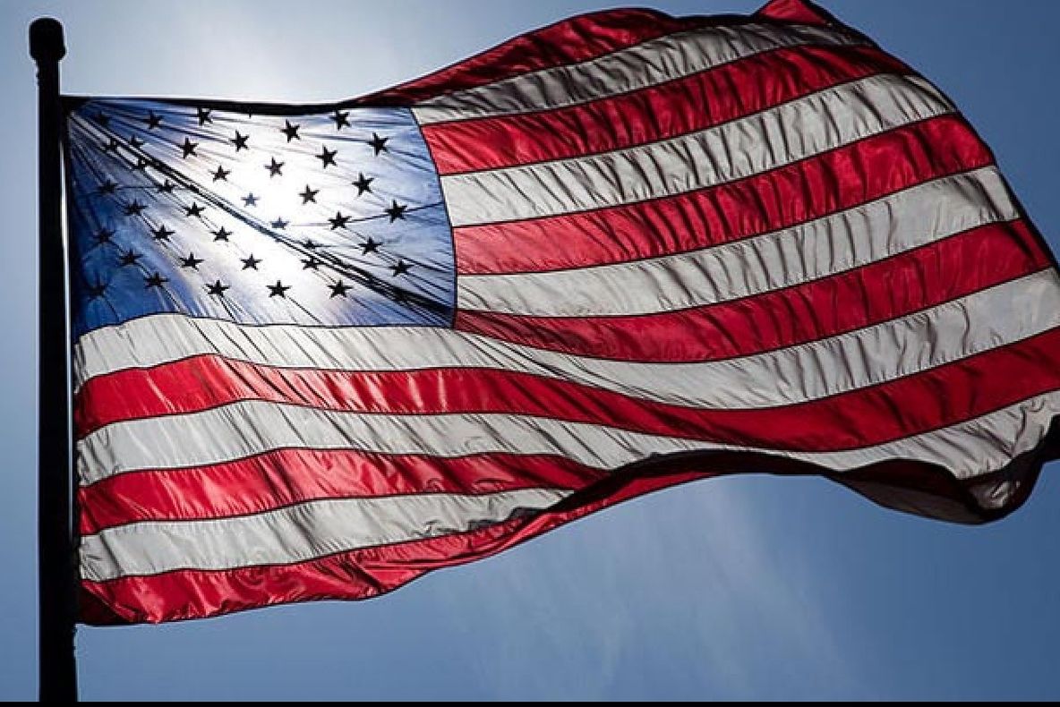 Reguli DRACONICE pentru a intra în SUA, în era Trump. Ce îi aşteaptă pe români