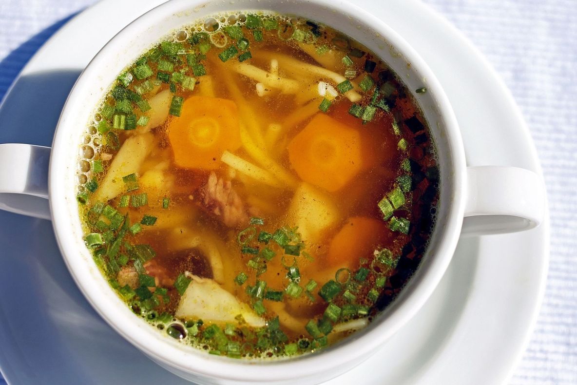 Dieta cu supă de pui. Cum să slăbești rapid în orice sezon