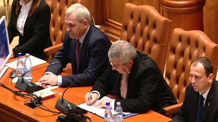 Ce au făcut Tăriceanu şi Dragnea în timpul discursului lui Iohannis