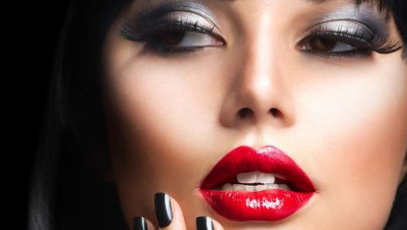 Top 5 femei devoratoare de bărbaţi în funcţie de zodie