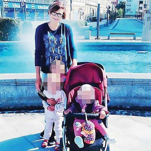 Cazul care ÎNGROZEŞTE Polonia: un tată a pierdut la un joc VIDEO. Ce i-a făcut apoi fiicei de 2 ani