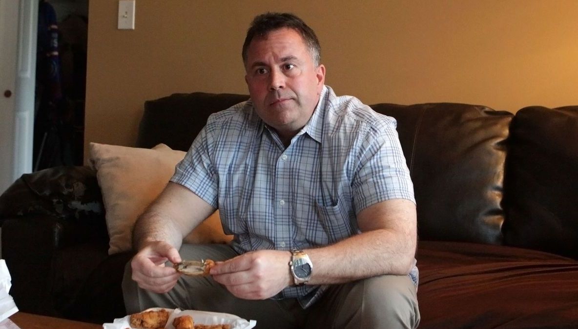 Se simțea groaznic după masă: dureri, sângerări. A pus o cameră pentru a afla motivul și..ȘOC