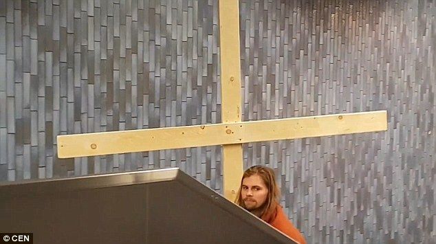 Incidentul de care RÂDE tot internetul sau cum funcţionează ironia divină - VIDEO