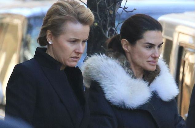 Cea mai bogată româncă, în doliu. Un partener de afaceri s-a aruncat de la etajul 24 al unui hotel