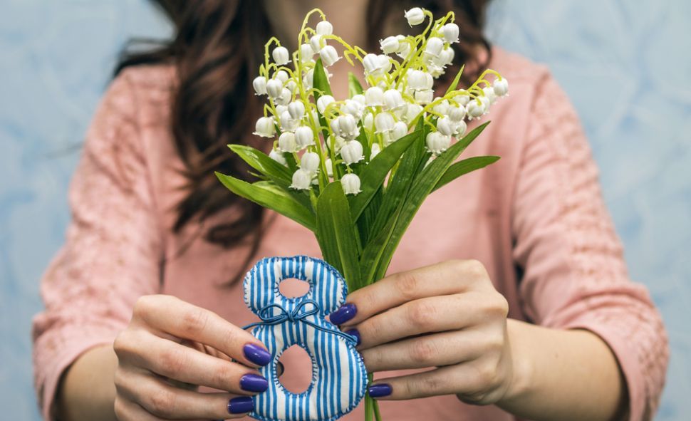 Mesaje 8 martie. Cele mai frumoase felicitări și SMS-uri pentru mame, iubite și soții