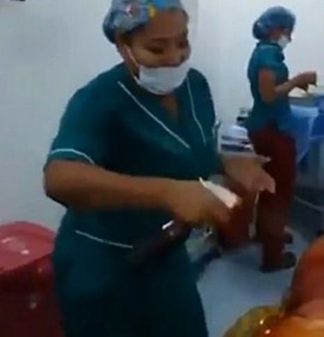 Au pregătit pacientul de operaţie, s-au echipat cu ustensile, dar... ŞOC! Cei 5 doctori, CONCEDIAŢI