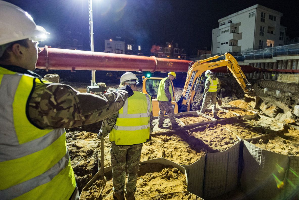 Imagini incredibile. Ce au găsit în pământ muncitorii care construiau un bloc