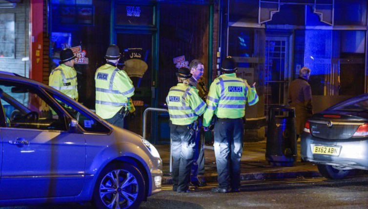 Teroare la Londra. Raid nocturn al poliției: cel puțin 7 oameni au fost arestați