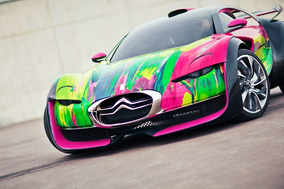 Culoarea mașinii tale te apără de accidente. Află care este cea mai sigură nuanță