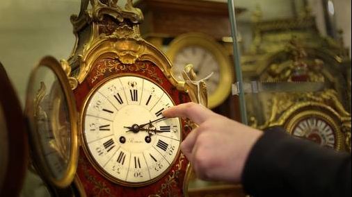 Se vrea o nouă sărbătoare națională: ziua de luni, după trecerea la ora de vară! Cine cere asta