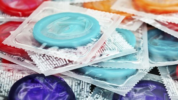 A apărut prezervativul inteligent! Care îi sunt caracteristicile şi prin ce se diferenţiază 