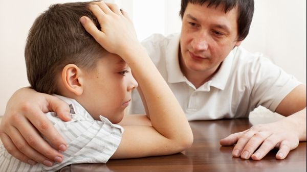 Atenție, părinți! Ce să nu le mai spuneți niciodată copiilor 