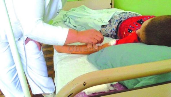 Doctoriţă celebră, bănuită că şi-a DROGAT proprii copii de 11 şi 15 ani. Cazul şochează România