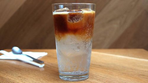 Un nou trend în materie de cafea ia cu asalt platforma Instagram