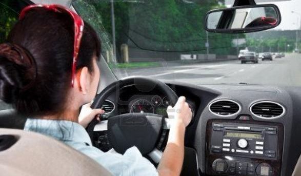 Poliția Română: Șoferițele sunt mai atente la volan decât bărbații