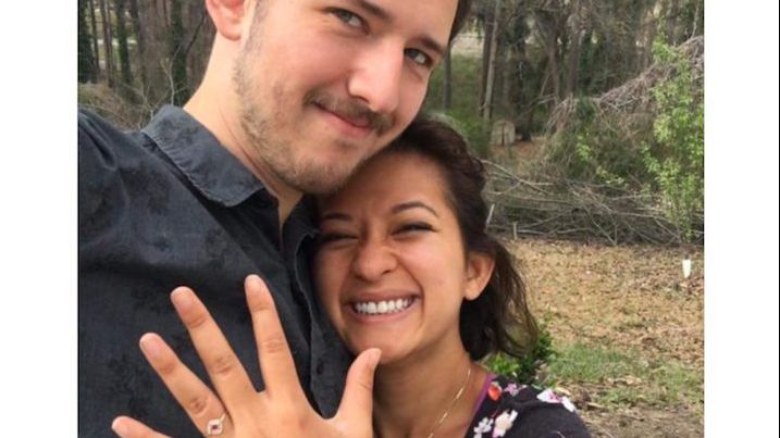 Era fericit că a primit multe like-uri la poza de logodnă. A doua zi, 