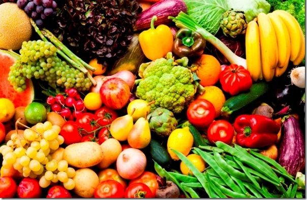 LISTA celor mai "murdare" fructe şi legume, care conţin cele mai multe PESTICIDE. Topul celor bune