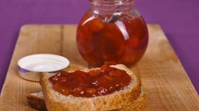 Cel mai scump gem din lume se fabrică în România. Un borcan costă 365 de euro. Ce conţine?