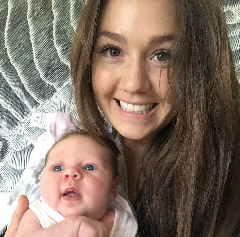 La 27 de ani, a născut o fetiţă perfect sănătoasă. Ce a aflat după 6 săptămâni a ŞOCAT pe toţi