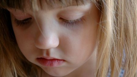 Şocant! A intrat în baie şi nu i-a venit să creadă când a văzut ce făceau copiii ei.A chemat poliţia