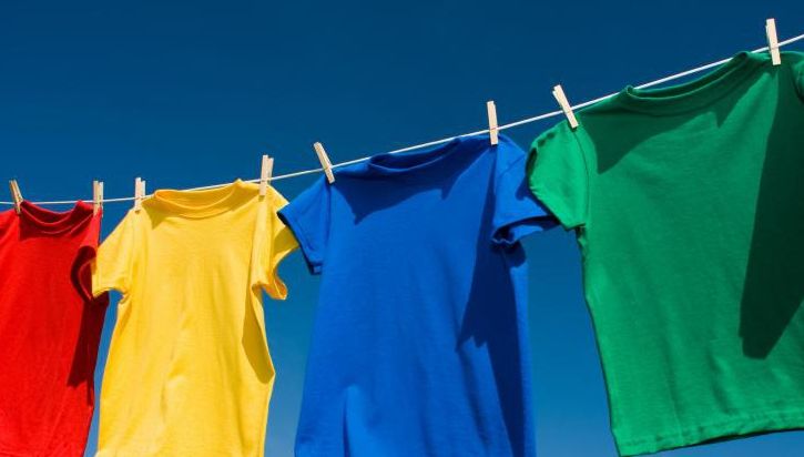 Dacă porți acest tip de haine, lumea crede că ești extrem de inteligent