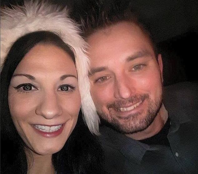 Logodnicul a încercat să se sinucidă, femeia i-a smuls pistolul și... Poliția nu înțelege ce a urmat